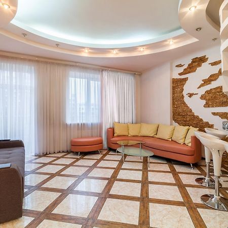 Lux Near Most City With Panoramic Windows Dnipro Ngoại thất bức ảnh